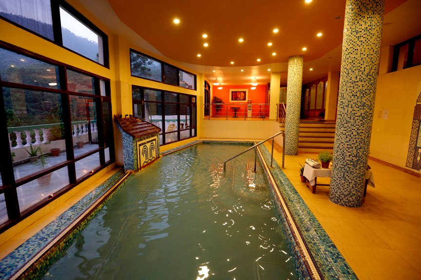 hot-spring-pool-3